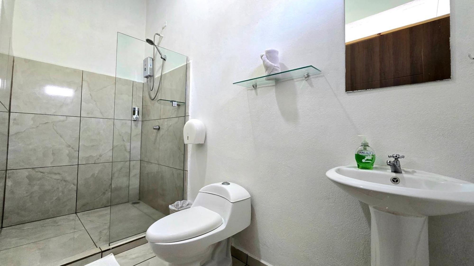 Cattleya Family Hotel Monteverde Kültér fotó